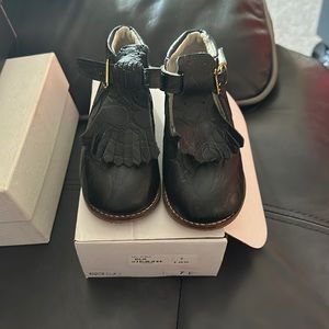 Walking hard bottom walking shoes size 7